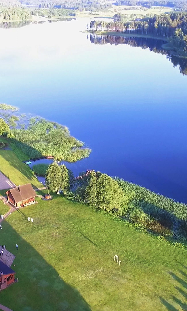 Vila / moderni kaimo turizmo sodyba prie Virintų ežero Molėtų rajone