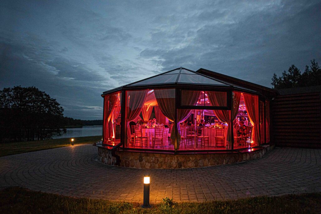 Vila Pas Šeštoką vieta vestuvėms ir renginiams Molėtų rajone netoli Vilniaus ir Utenos